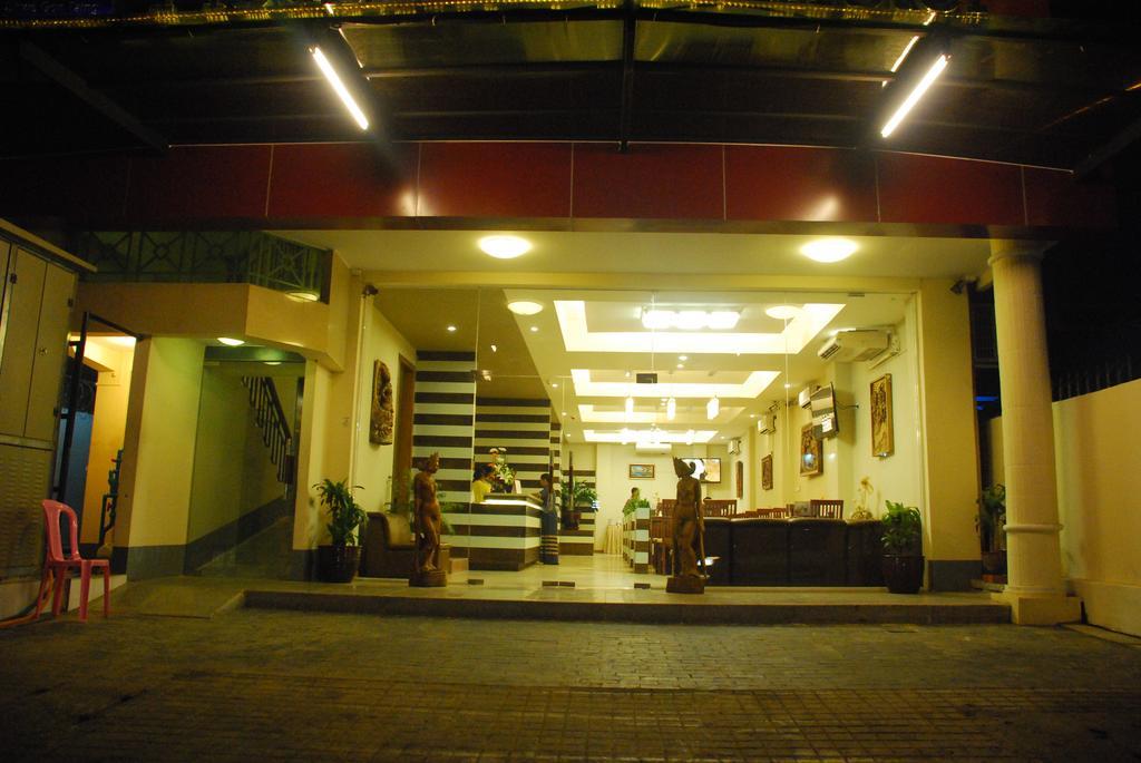 Pleasure View Hotel Yangon Exterior photo