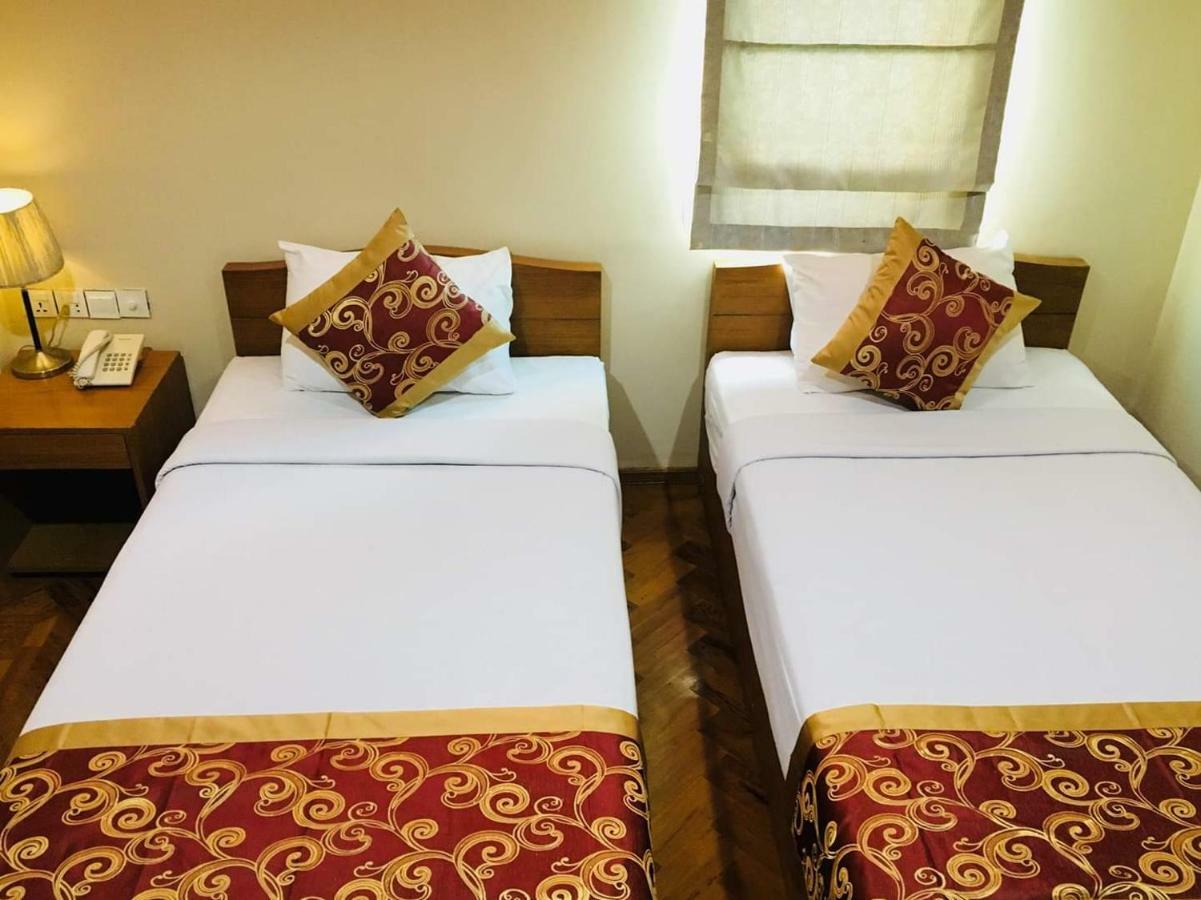Pleasure View Hotel Yangon Exterior photo