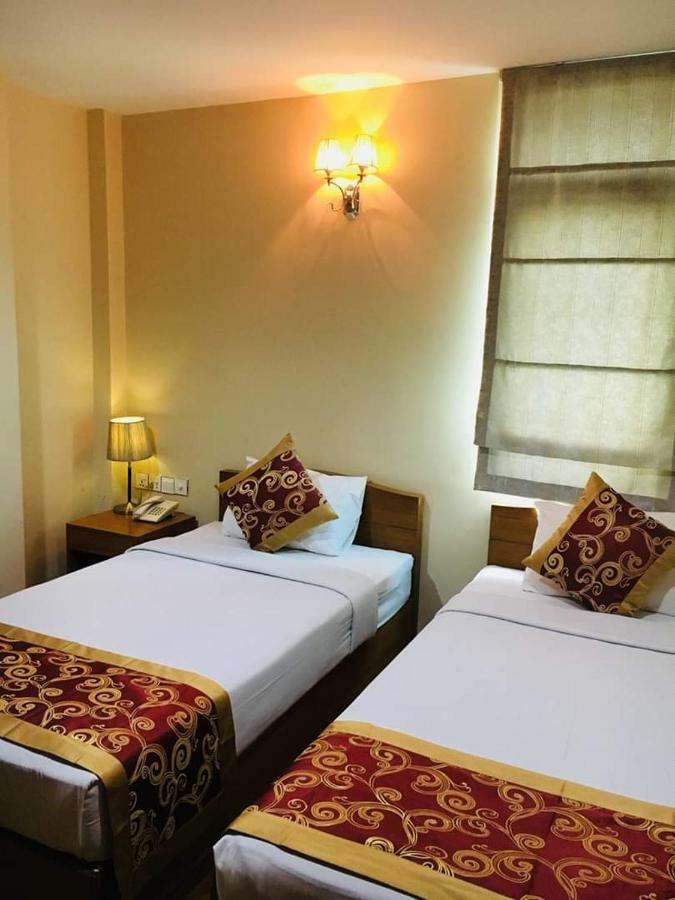 Pleasure View Hotel Yangon Exterior photo
