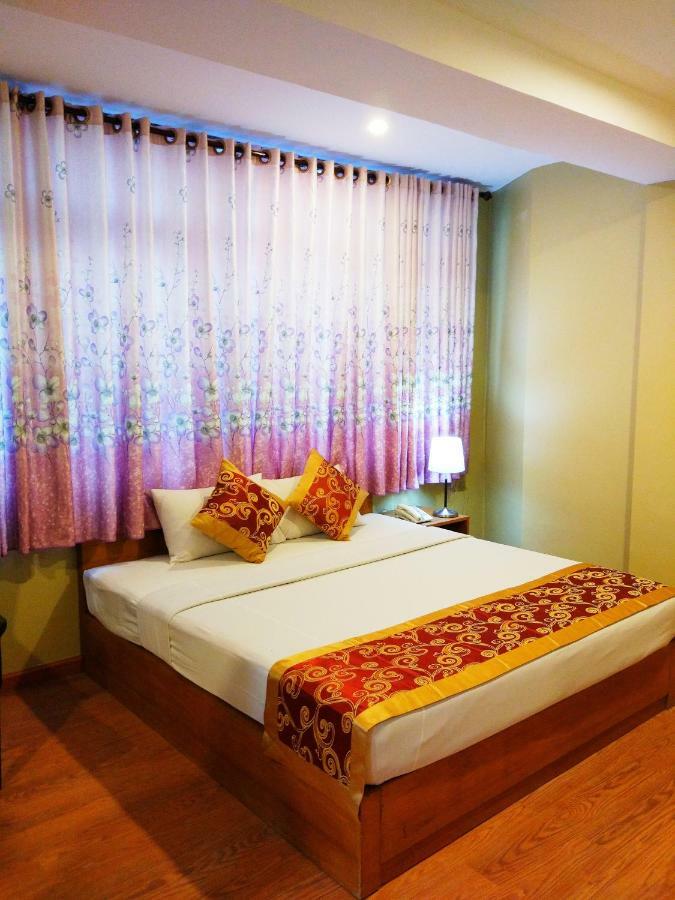 Pleasure View Hotel Yangon Exterior photo